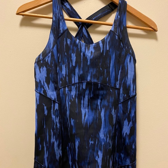 Lululemon top - Picture 2 of 3